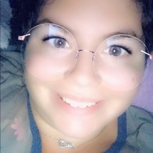 Meet your Posher, Dedra